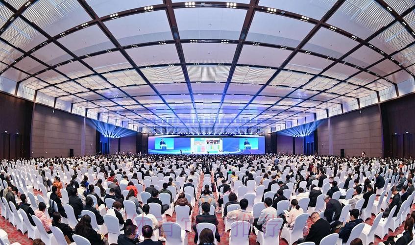 第六届亚足联医学大会会前工作坊首日会议在蓉举行